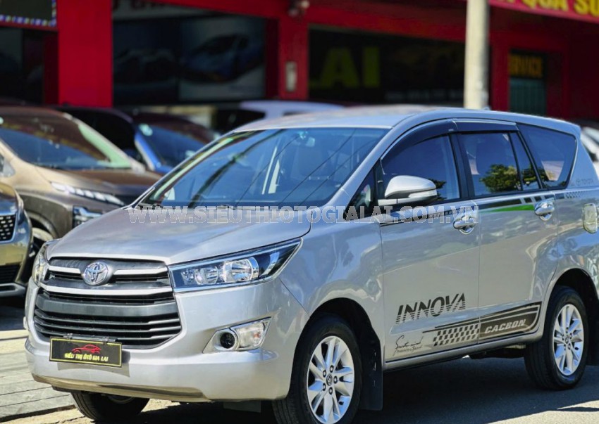 Toyota Innova 2.0E 2017