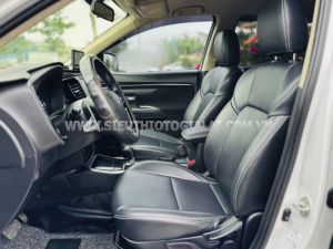 Xe Mitsubishi Outlander 2.0 CVT 2021