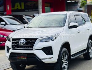 Xe Toyota Fortuner 2.4G 4x2 MT 2021