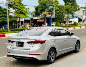 Xe Hyundai Elantra 1.6 MT 2018