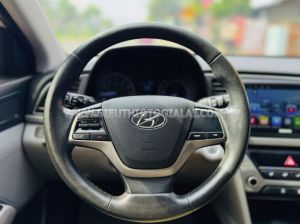 Xe Hyundai Elantra 1.6 MT 2017