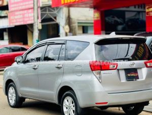 Xe Toyota Innova 2.0E 2017