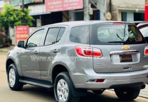 Xe Chevrolet Trailblazer LT 2.5L 4x2 MT 2018