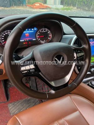 Xe VinFast Lux SA 2.0 Premium 2.0 AT 2019