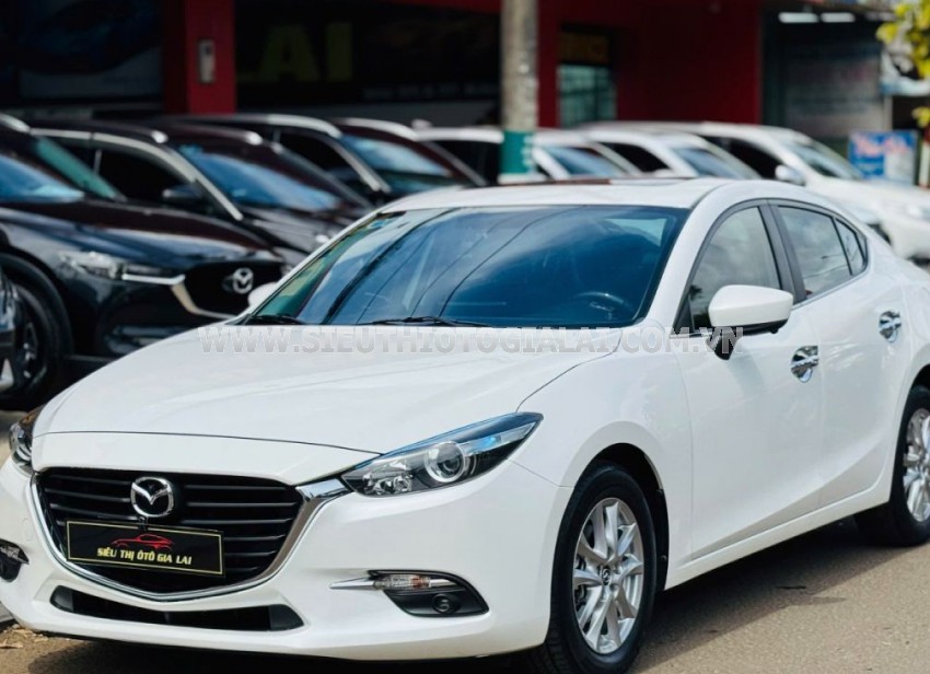 Mazda 3 1.5 AT 2018