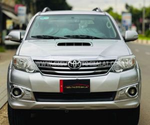 Xe Toyota Fortuner 2.5G 2014