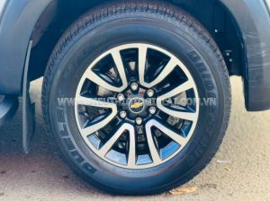 Xe Chevrolet Colorado High Country 2.5L 4x4 AT 2018