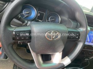 Xe Toyota Fortuner 2.4G 4x2 MT 2020