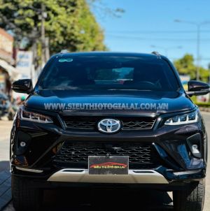 Xe Toyota Fortuner 2.4G 4x2 AT Legender 2021