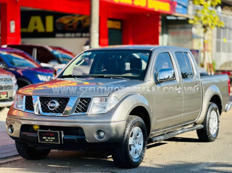 Nissan Navara XE 2.5AT 4WD 2012