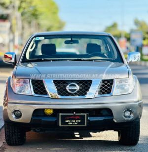 Xe Nissan Navara XE 2.5AT 4WD 2012