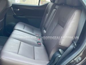 Xe Toyota Fortuner 2.4G 4x2 MT 2017