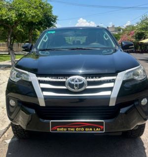 Xe Toyota Fortuner 2.4G 4x2 MT 2017