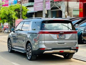 Xe Kia Carnival Premium 2.2D 8S 2024