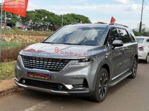 Xe Kia Carnival Premium 2.2D 8S 2024