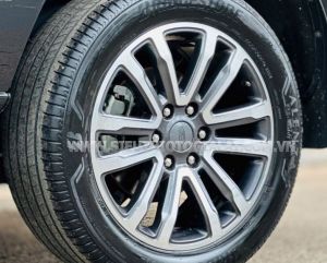 Xe Ford Everest Trend 2.0L 4x2 AT 2018