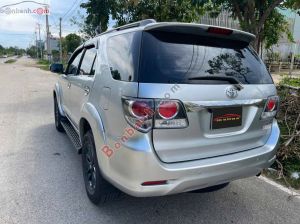 Xe Toyota Fortuner 2.5G 2015