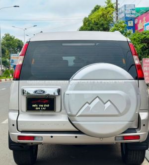 Xe Ford Everest 2.5L 4x2 MT 2012