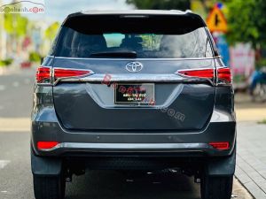 Xe Toyota Fortuner 2.4G 4x2 MT 2017