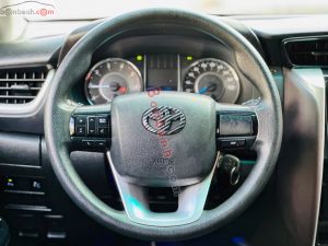 Xe Toyota Fortuner 2.4G 4x2 MT 2017
