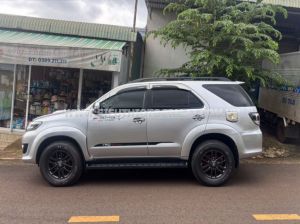 Xe Toyota Fortuner 2.5G 2016