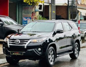 Xe Toyota Fortuner 2.4G 4x2 MT 2017