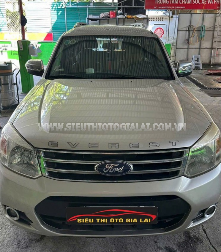 Ford Everest 2.5L 4x2 MT 2013