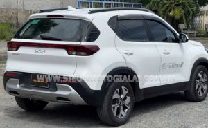 Xe Kia Sonet Deluxe 1.5 MT 2022