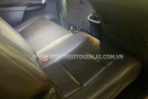 Xe Toyota Fortuner 2.4G 4x2 AT 2019