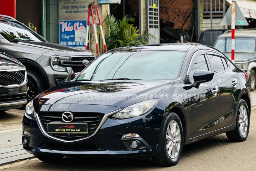 Mazda 3 1.5 AT 2016