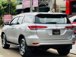 Xe Toyota Fortuner 2.4G 4x2 AT 2020