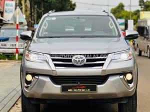 Xe Toyota Fortuner 2.4G 4x2 AT 2020