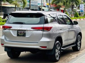 Xe Toyota Fortuner 2.4G 4x2 AT 2020