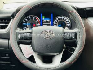 Xe Toyota Fortuner 2.4G 4x2 AT 2020