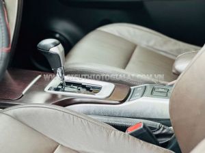 Xe Toyota Fortuner 2.4G 4x2 AT 2020