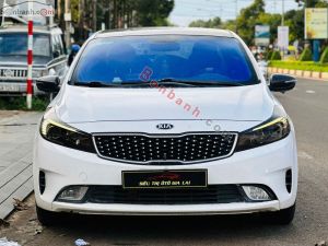 Xe Kia Cerato 1.6 MT 2017