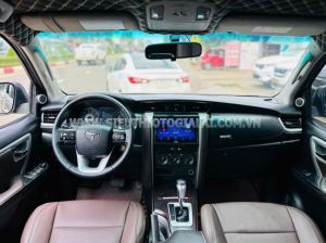 Xe Toyota Fortuner 2.4G 4x2 AT 2019