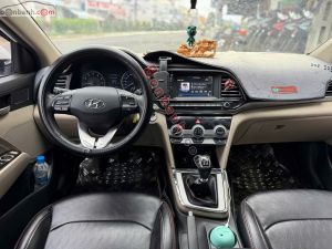 Xe Hyundai Elantra 1.6 MT 2020
