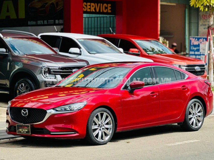 Mazda 6 Premium 2.0 AT 2022
