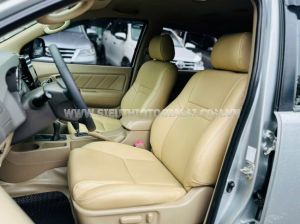 Xe Toyota Fortuner 2.7V 4x4 AT 2011