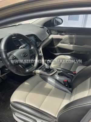 Xe Hyundai Elantra 1.6 MT 2017