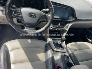 Xe Hyundai Elantra 1.6 MT 2017