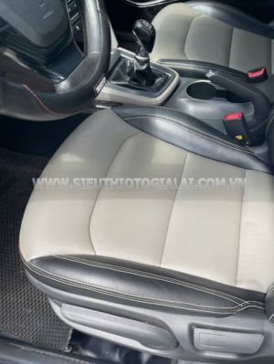 Xe Hyundai Elantra 1.6 MT 2017