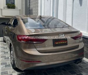 Xe Hyundai Elantra 1.6 MT 2017