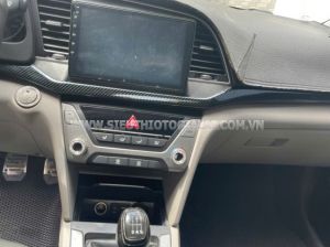 Xe Hyundai Elantra 1.6 MT 2017
