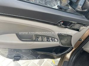 Xe Hyundai Elantra 1.6 MT 2017