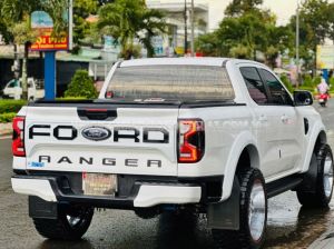 Xe Ford Ranger XLS 2.0L 4x2 AT 2023