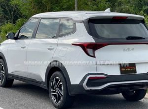 Xe Kia Carens 1.5G MT Deluxe 2023