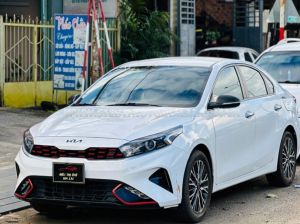 Xe Kia K3 Deluxe 1.6 MT 2022