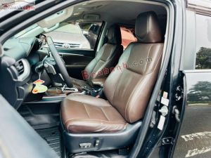 Xe Toyota Fortuner 2.7V 4x4 AT 2017